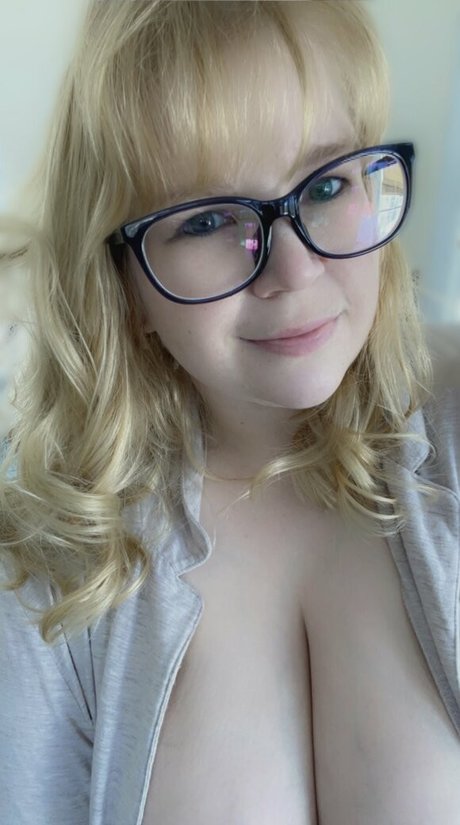 Abigail Ashryver ポルノスター 高品質 写真