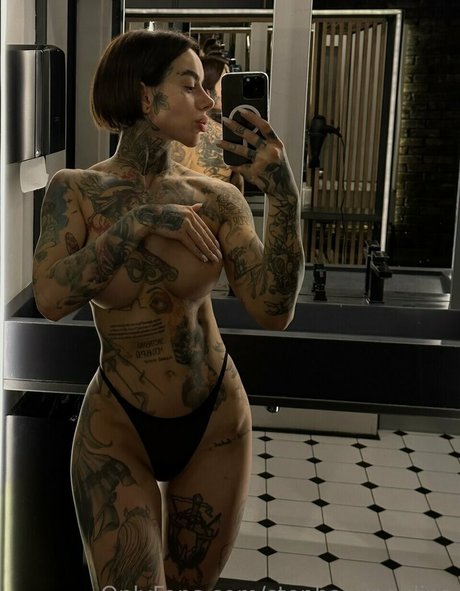 steph paul ヌード女優 写真