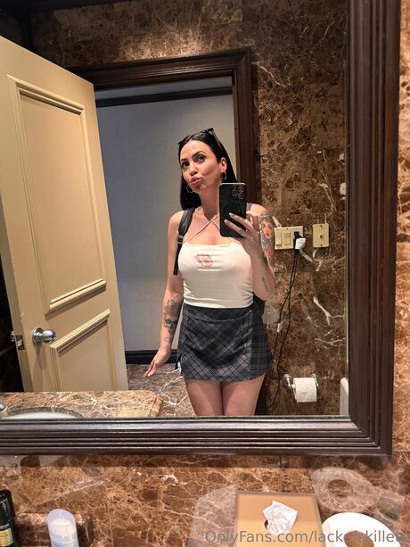 ランジェリーヌードオンリーファンズ アートxxx 画像