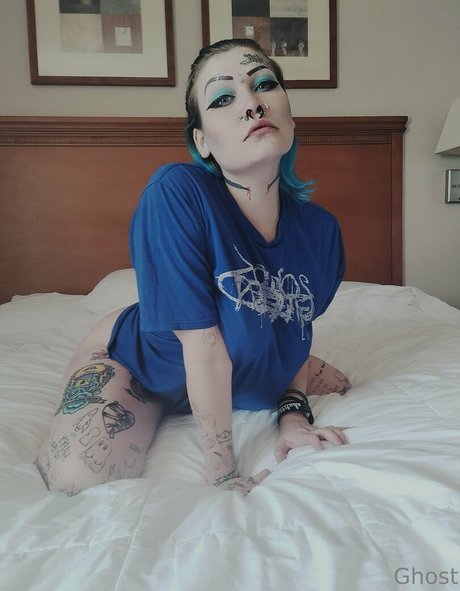 urghostgurl666 最高のスター 写真