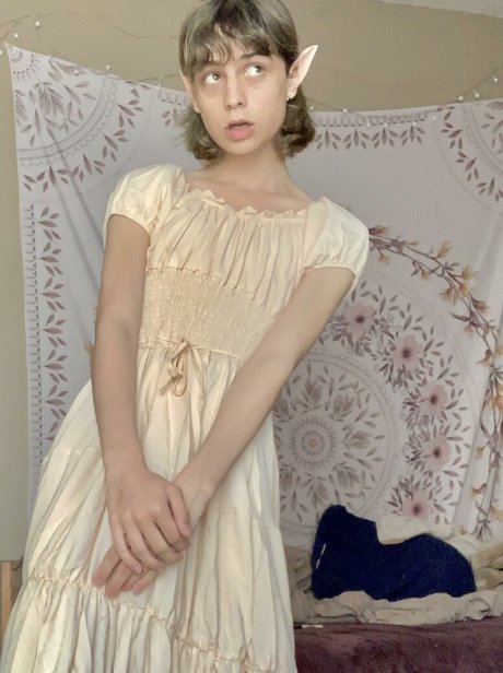 Cd Bell エロティックなポルノスター 写真