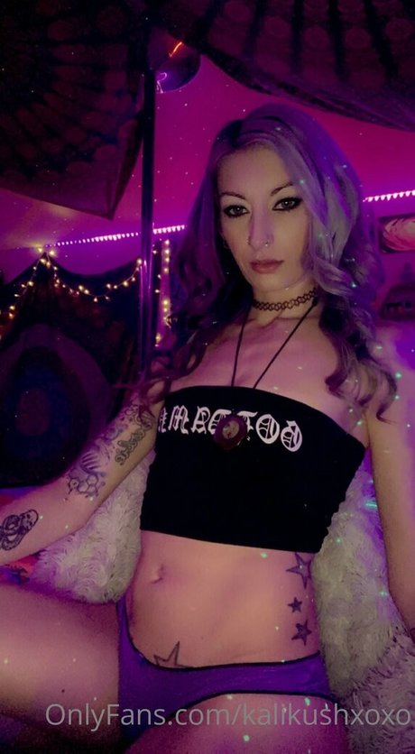 獣医オンリーファンズ セクシーヌード ギャラリー