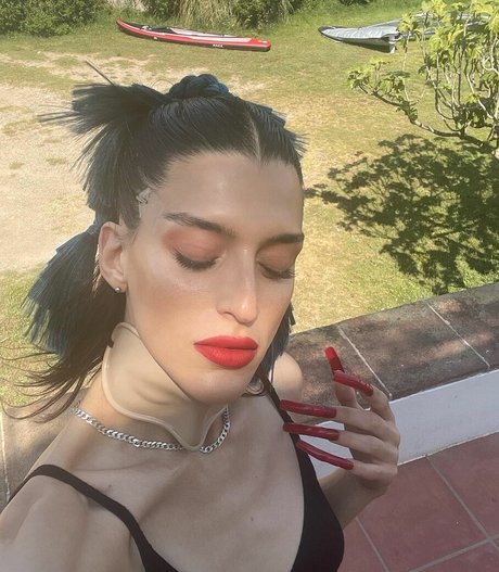 arca1000000 ヌード女優 写真