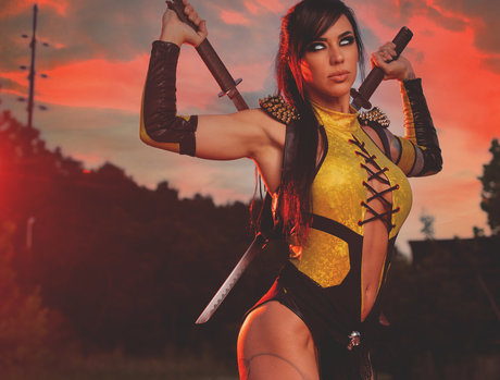 曲線美の女の子オンリーファンズ セクシーxxx 画像