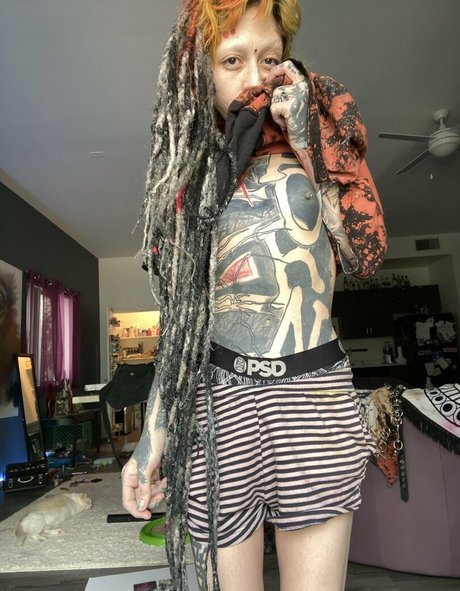 kota morgue ヌードスター 写真