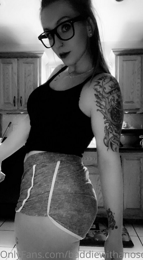 バニープリンセスオンリーファンズ HD 写真