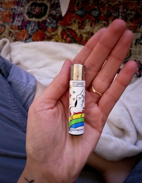 come lay with adile 裸のモデル ギャラリー