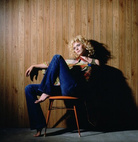 小さなおっぱいオンリーファンズ xxx 画像