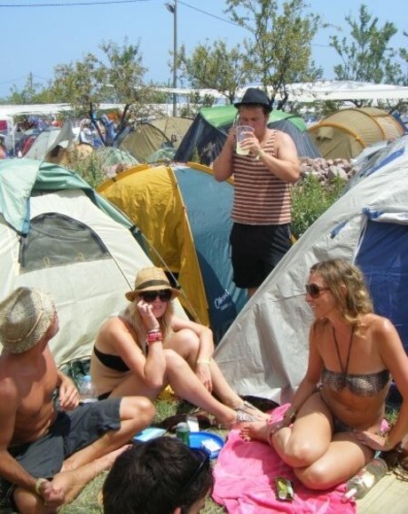 Anya Holberton トップスター ギャラリー