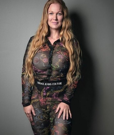 Ciliebutterfly HDポルノスター 写真