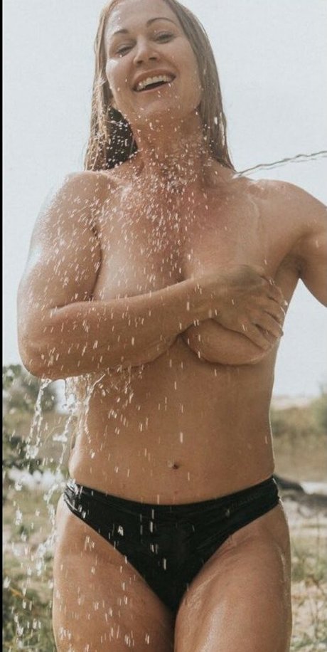 Ciliebutterfly ポルノモデル 写真