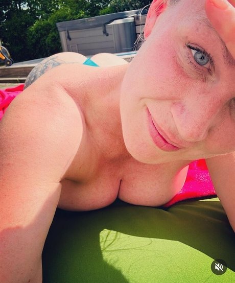 Ciliebutterfly エロティックモデル 写真