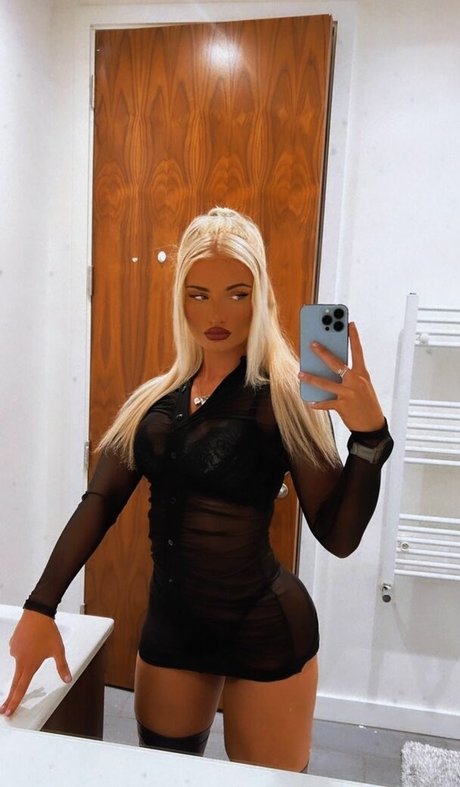 Zara Louisa ポルノスター 画像