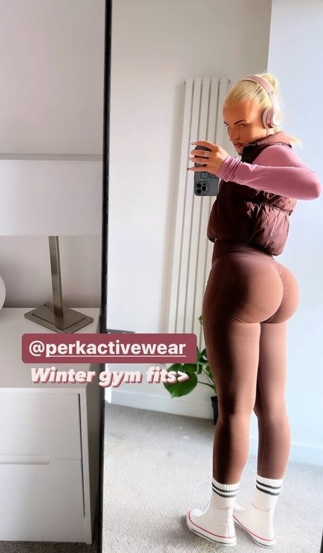 Zara Louisa 写真集