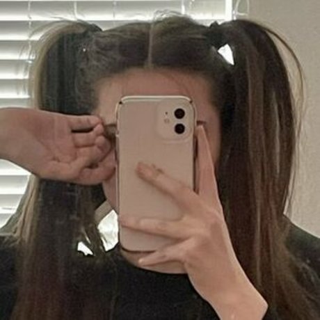 kttytaiga ポルノモデル 写真