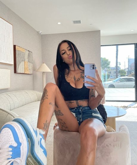 sugarttitts 素敵なポルノスター 写真