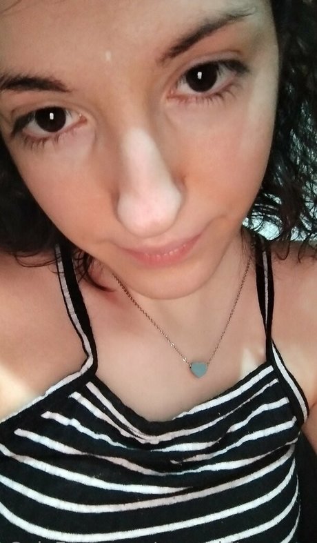 ボールズオンリーファンズ セクシーヌード 写真