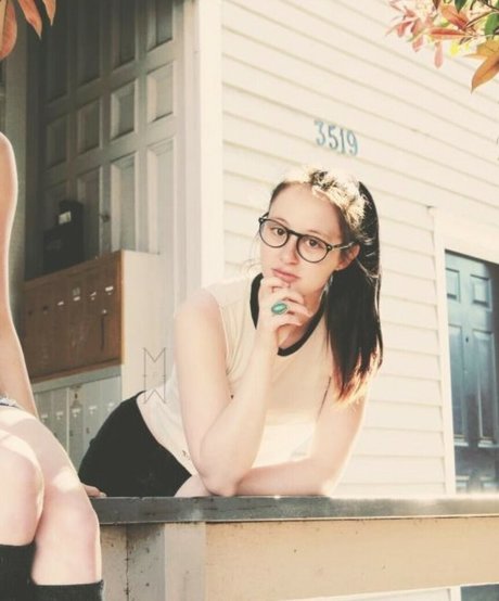 Girlfriend Reviews セクシーモデル 写真