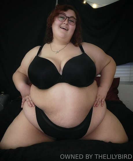 レズビアンマッサージオンリーファンズ 無料エロ 写真