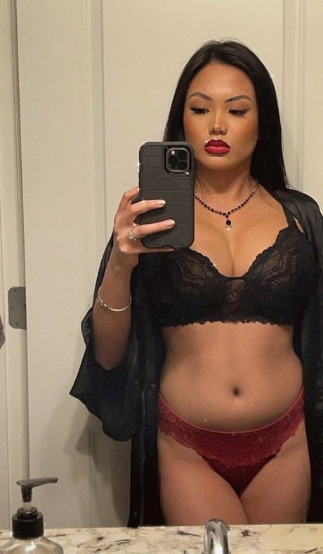 アナル指入れ オンリーファンズ 無料ポルノ 画像