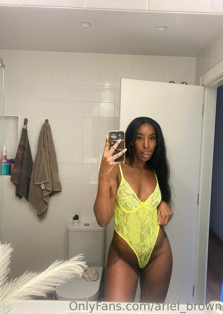 ティーンウェブカメラオンリーファンズ ヌード 画像