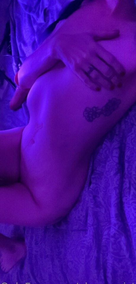 熟女 BBC オンリーファンズ 裸 画像