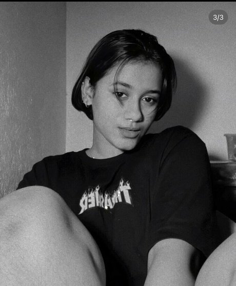 Senorita Sara ポルノスター アダルト アーカイブ