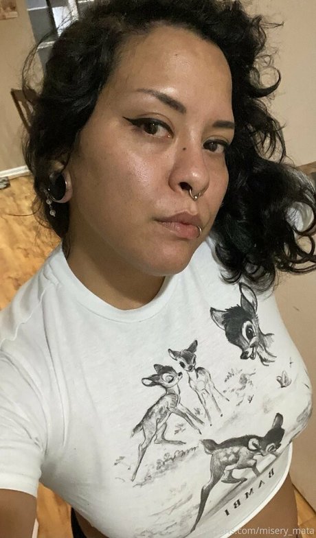 ティーンフィンガリングオンリーファンズ 可愛い 写真