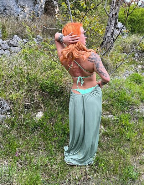 巨大アナルディルドオンリーファンズ 美しいxxx 写真