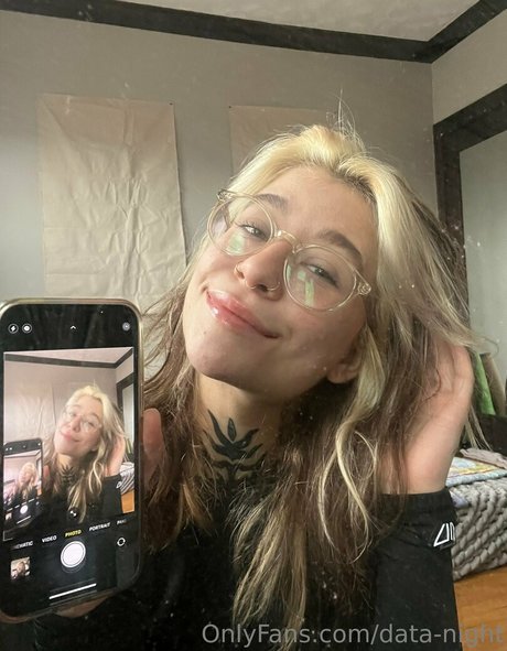 data night xxxポルノスター ギャラリー