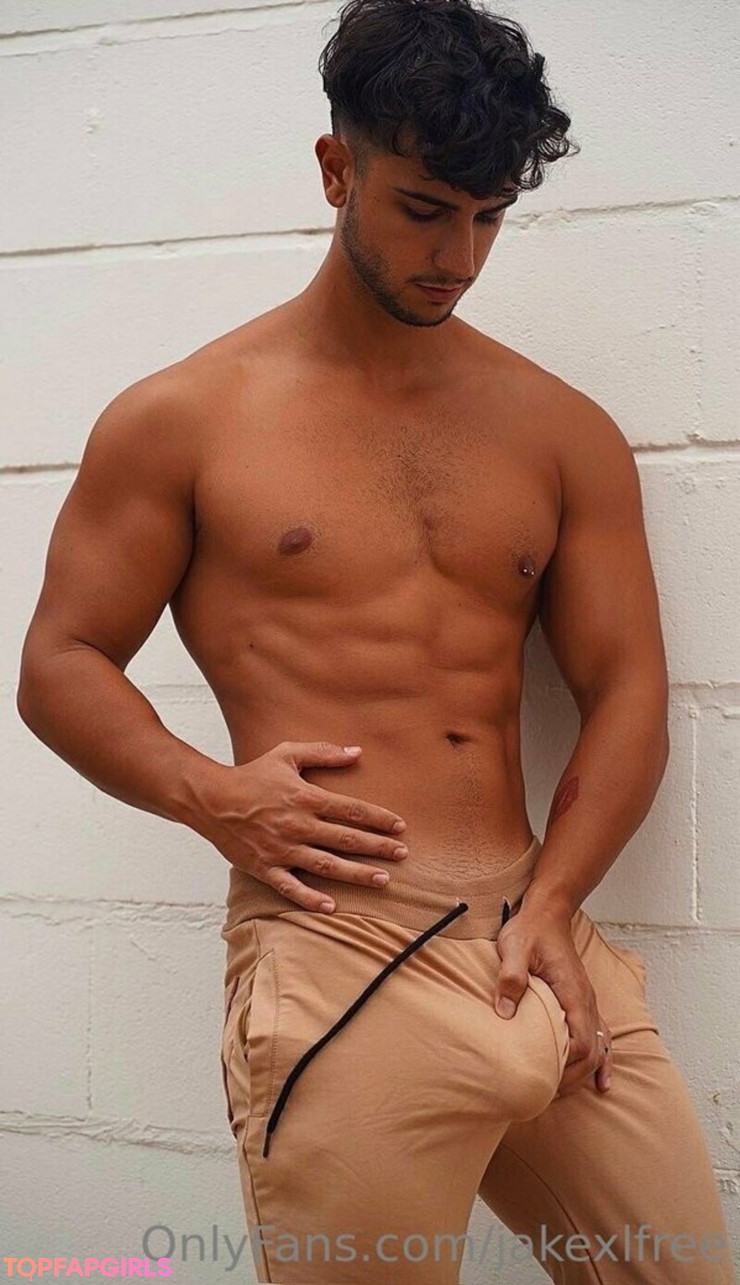 フィットネスプッシーオンリーファンズ 無料エロ ギャラリー