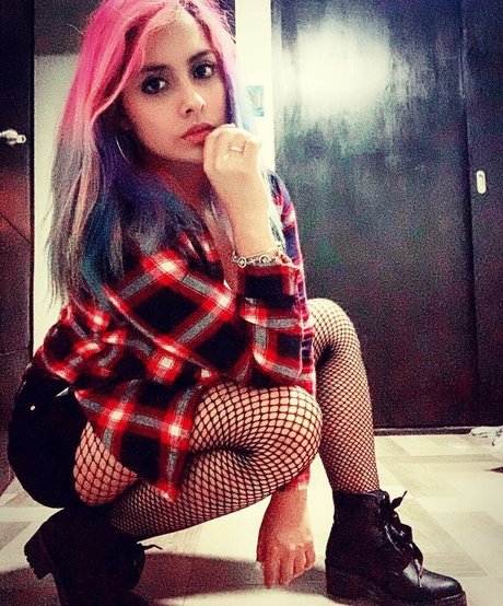 タンオンリーファン アダルト無料 画像