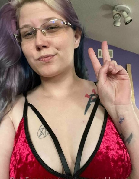 xxxdumptruckkagexxx 可愛いモデル アーカイブ