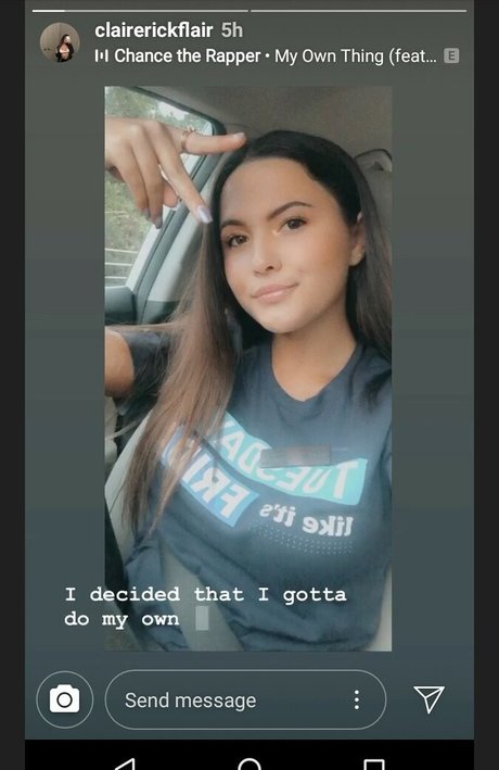 Fuckella ポルノスター ヌード 写真