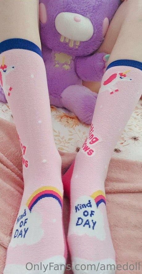 ティーンフィンガリングオンリーファンズ えろた 写真