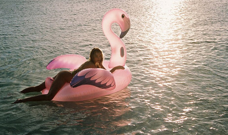 ぽっちゃりブロンドのオンリーファンズ えろた 写真