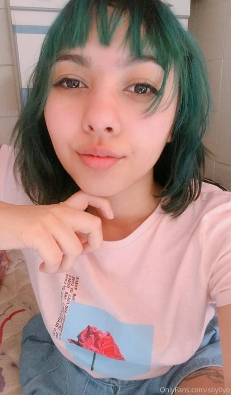 黒檀の熟女オンリーファンズ エロ 写真