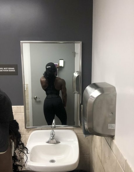 ebonymuscle アートスター 写真