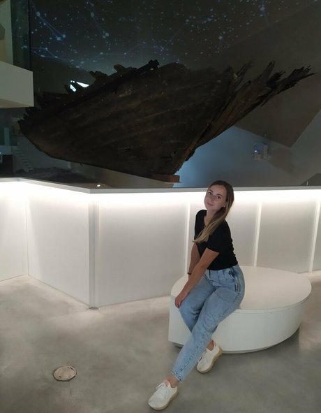 ブルネットのPOV オンリーファンズ ホットxxx 写真