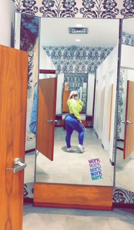 ビキニストリップオンリーファンズ 美しいxxx アーカイブ