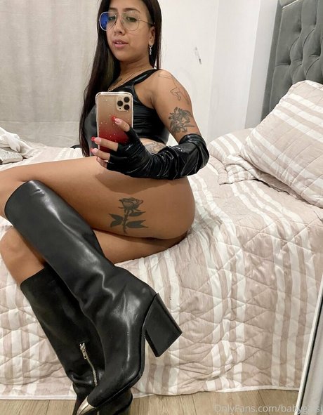 babygalsi ホットなモデル 写真