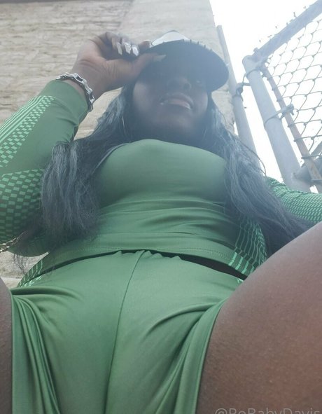 熟女の足オンリーファンズ HD 写真