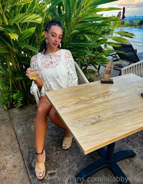 lalabby444 ホットモデル 写真