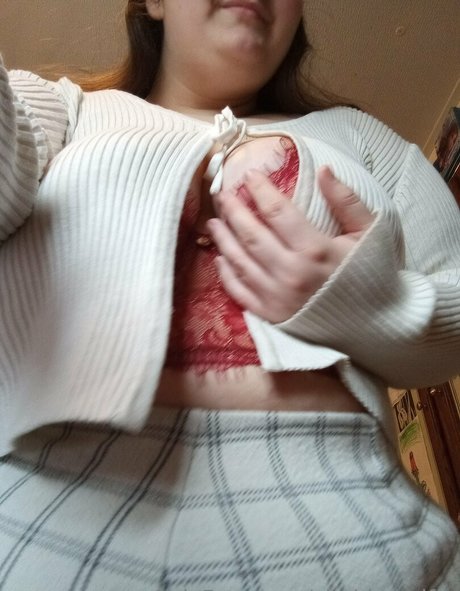 セクシーなブルネットのオンリーファンズ ポルノ ギャラリー