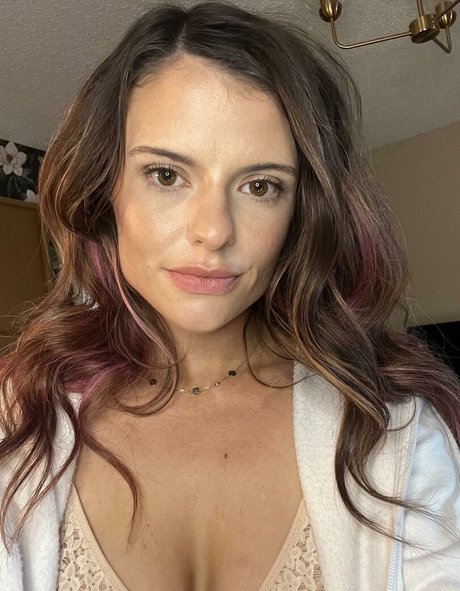 casual lies セクシーなスター 写真