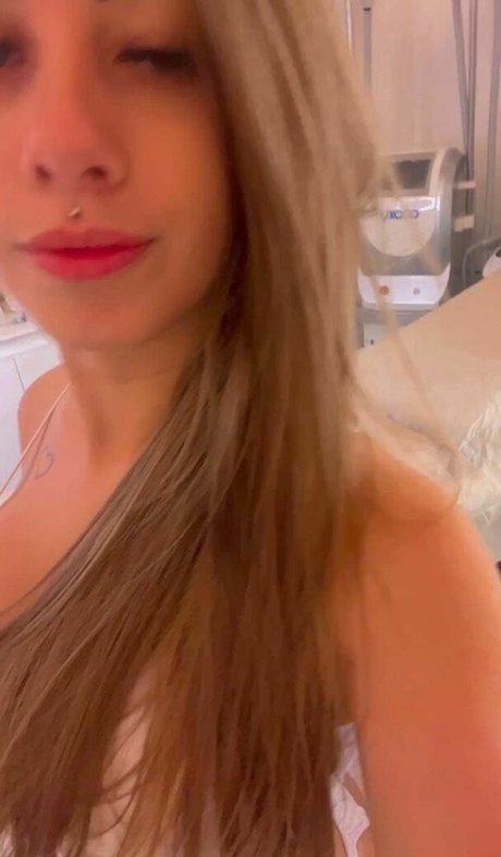 Emily Mota エロティック女優 画像