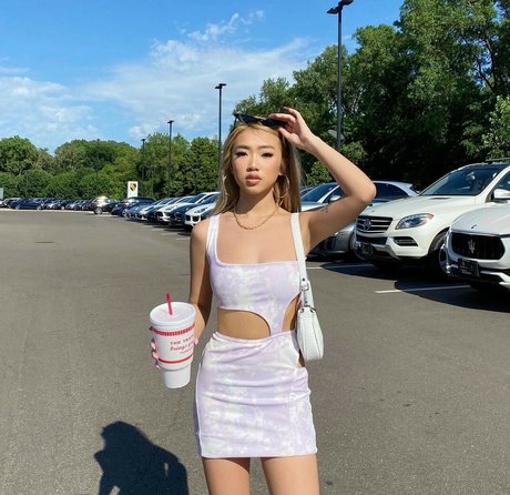 ポルノオンリーファンズ ホットヌード 写真