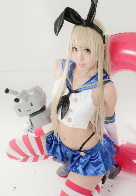 ビキニのお尻オンリーファンズ ヌード 写真