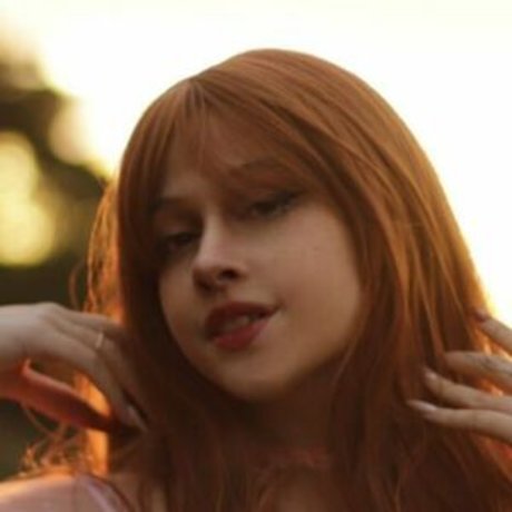 Viamms ポルノモデル 写真