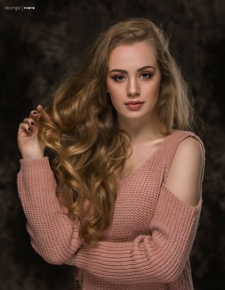 Wiktoria Gasiewska 独占女優 ギャラリー